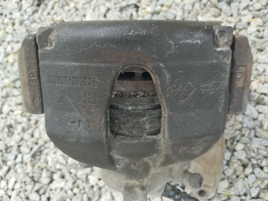 Диски гальмівні з супортом Рено Scenic 2,Opel Combo,Meriva,Toyota,Пежо