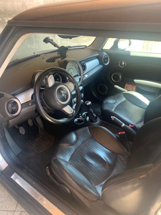 Mini cooper.    .