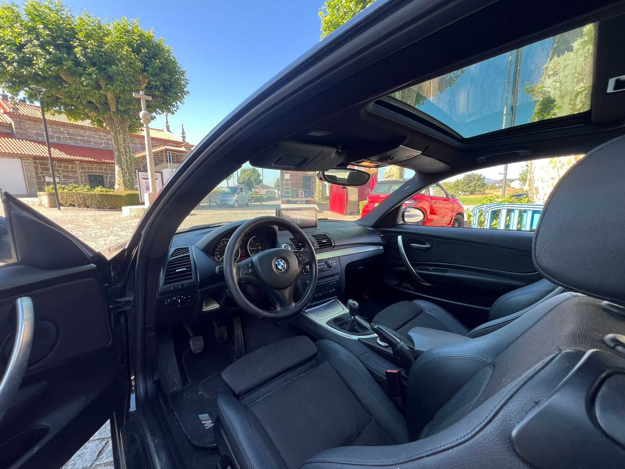 BMW  série 1. 120d