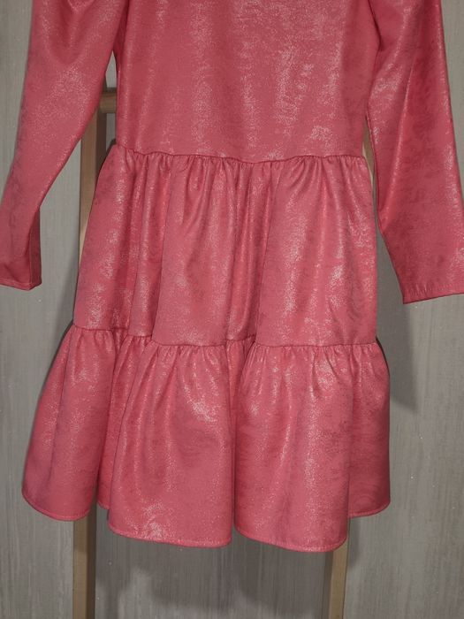 Святкова сукня для дівчини