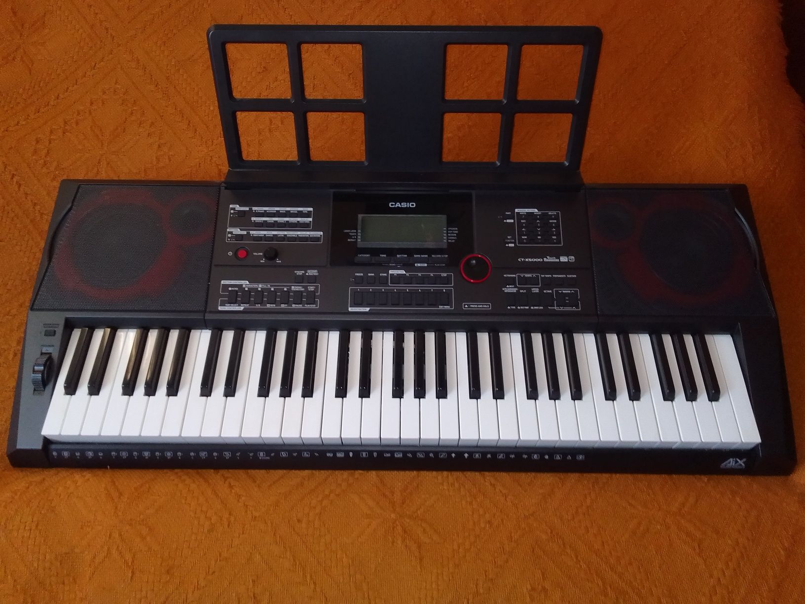 Keyboard Casio CT-X5000 + keyboard Korg Pa 300