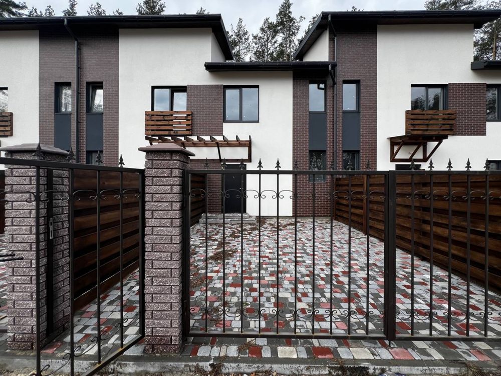 Продам таунхаус, максимальне наповнення, поряд парк 70000 $