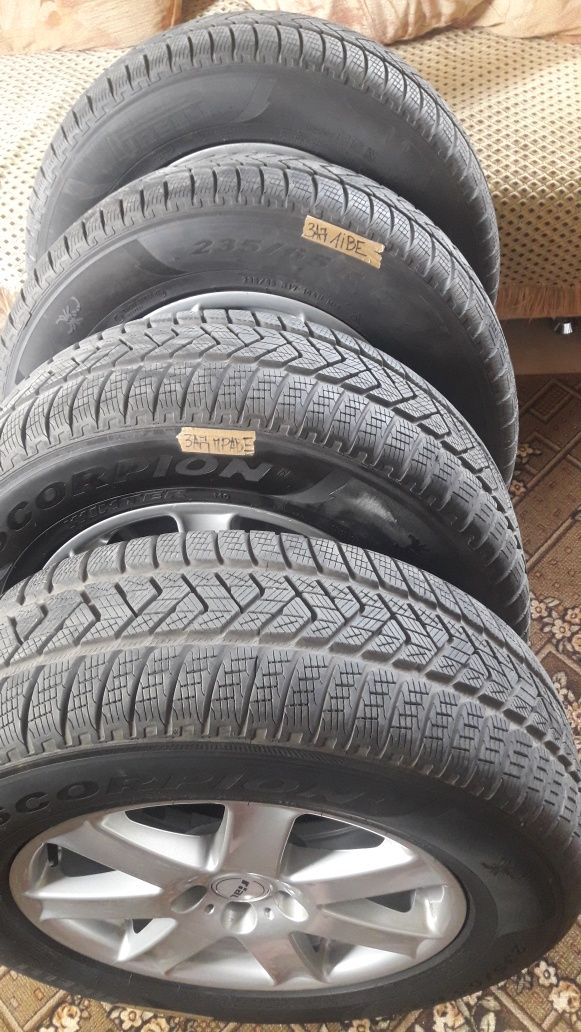 Продам дискі з резиною зима 235,65,р17.   5×114,3