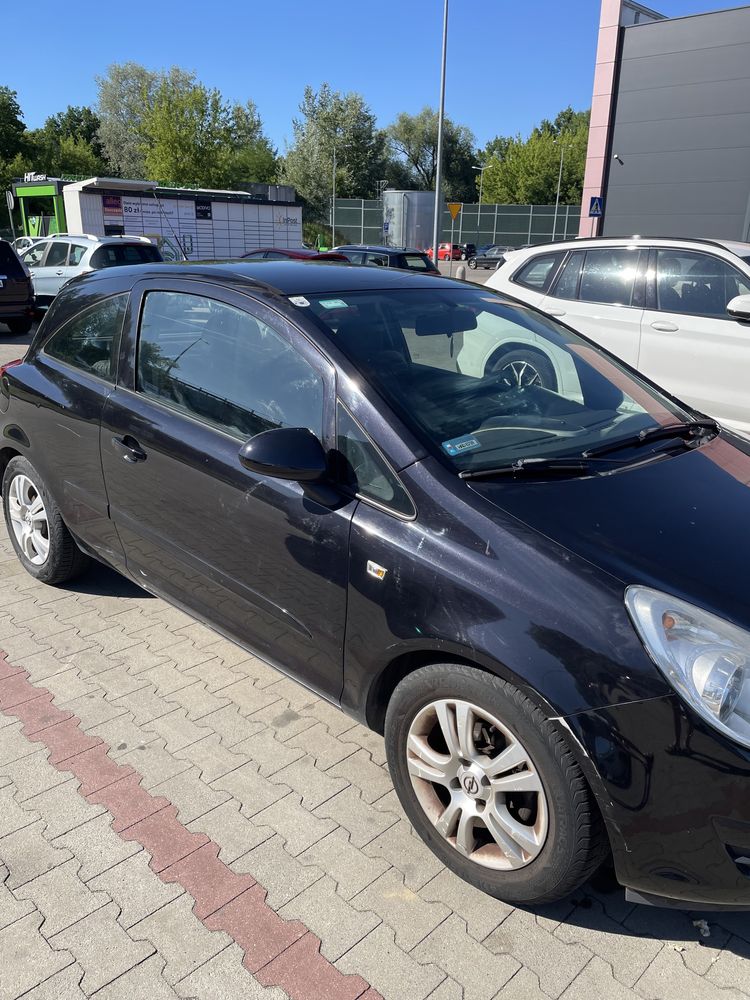 Opel corsa D 2007r