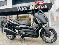 Yamaha X-Max  300 tech max