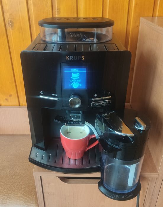 Кавомашина/кавоварка/кофемашина Krups EA 82 з Німеччини ідеал