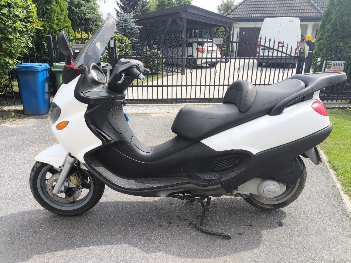 Piaggio 9x 125 bardzo niski przebieg 8700km