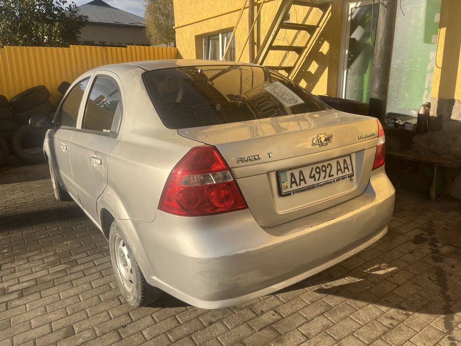 Chevrolet aveo 1.5 автомат