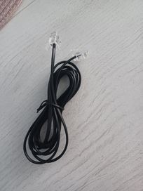 Nowy czarny kabel telefoniczny