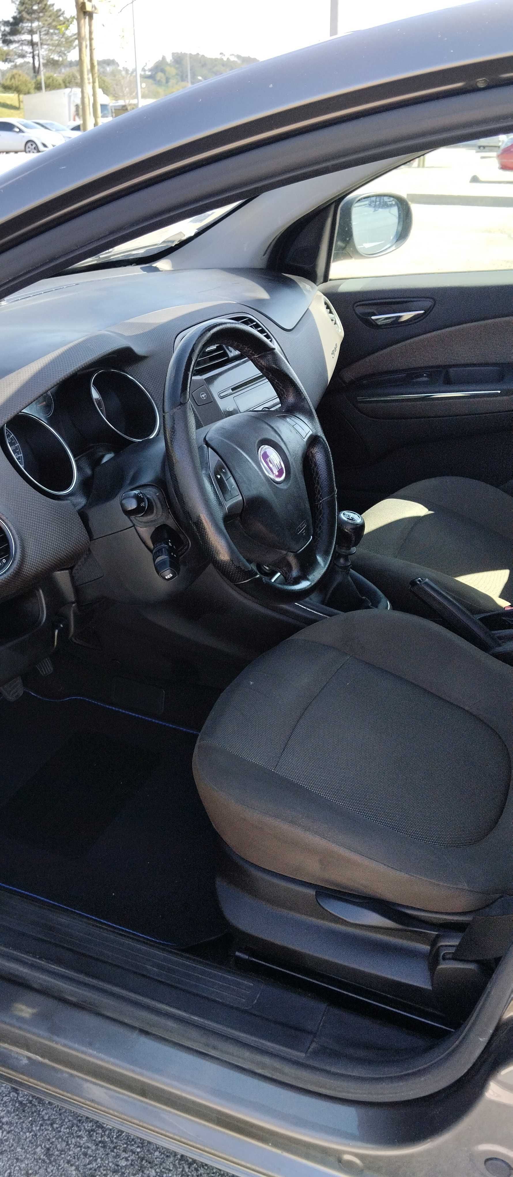 Fiat Bravo 1.6 MultiJet Emotion, 6 velocidades gasóleo