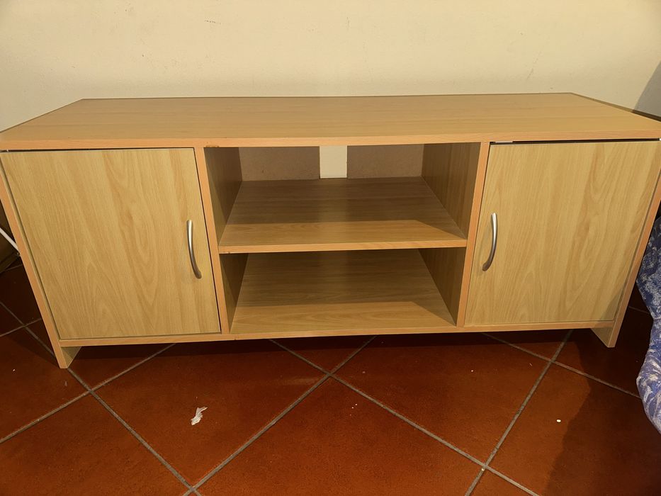 Móvel TV bom estado