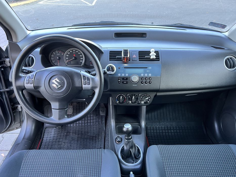 Suzuki Swift 1.3b klimatyzacja