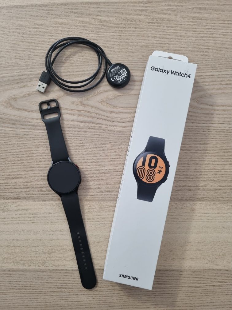 Smartwatch Samsung galaxy watch 4 - GWARANCJA