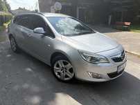 Opel Astra J 1.4 turbo 140 tempomat pdc grzane fotele 2xkola OPLACONA
