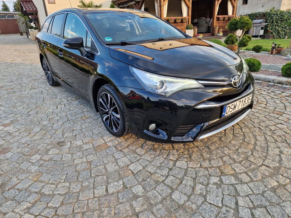Toyota Avensis AVENSIS-1.8benzyana-2018R-servis-zarejestrowany