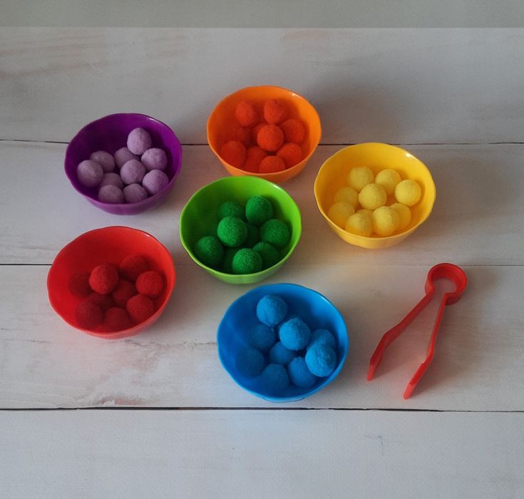 Набір сортер монтесорі, помпони, 18 м+