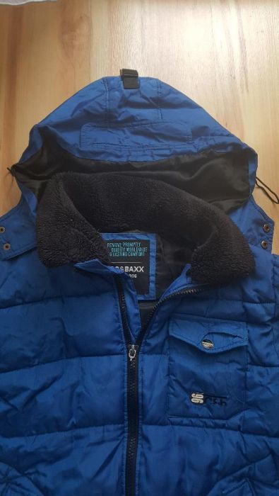 kurteczka firmy Cipo & Baxx rozmiar L