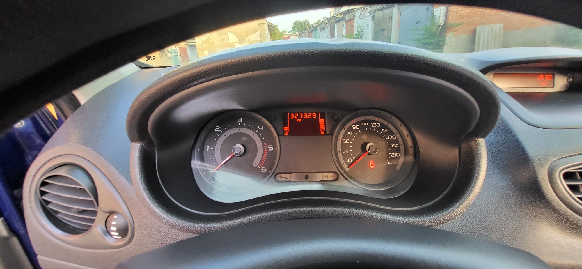 Renault clio 3 1.5 dci 2006 рік