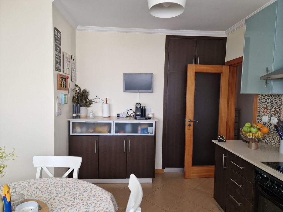 Armários de Cozinha - Pedra (compacto incluido)