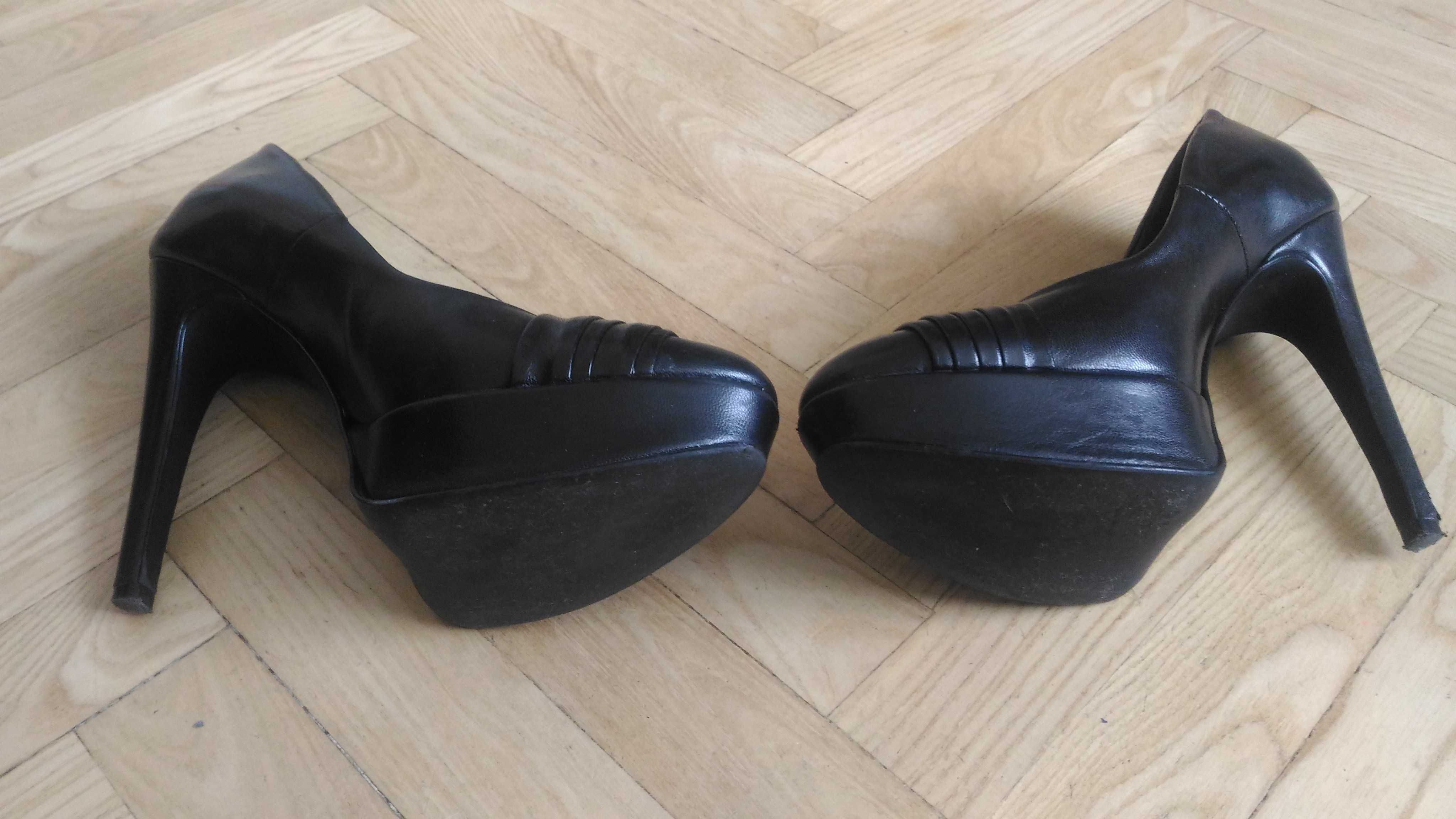Czółenka, koturny, szpilki Venezia r. 40 NOWE