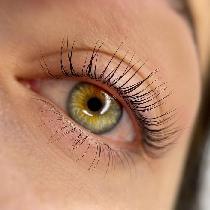 Ищу моделей на ламинирование ресниц