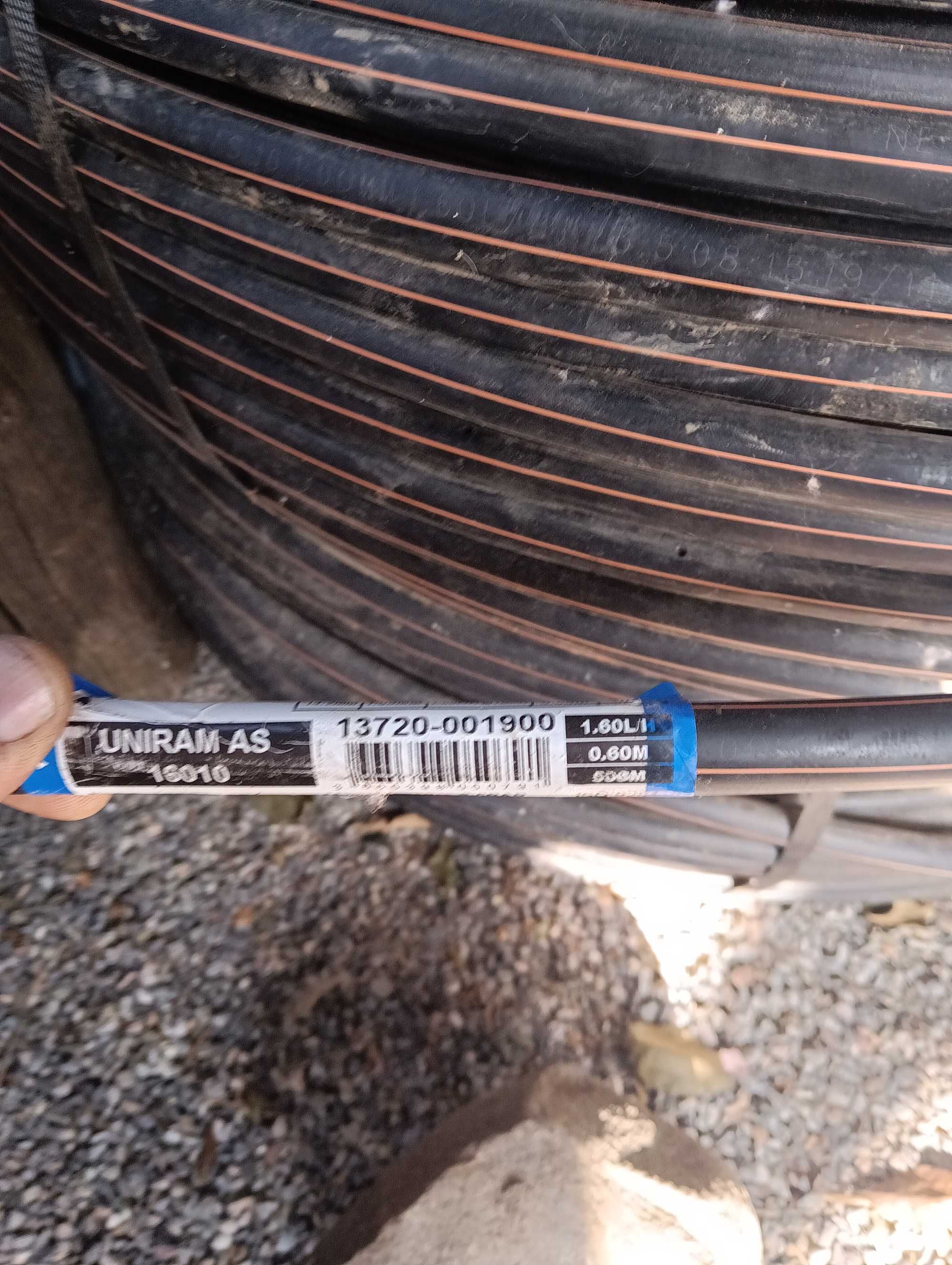 Tubos de rega para olival