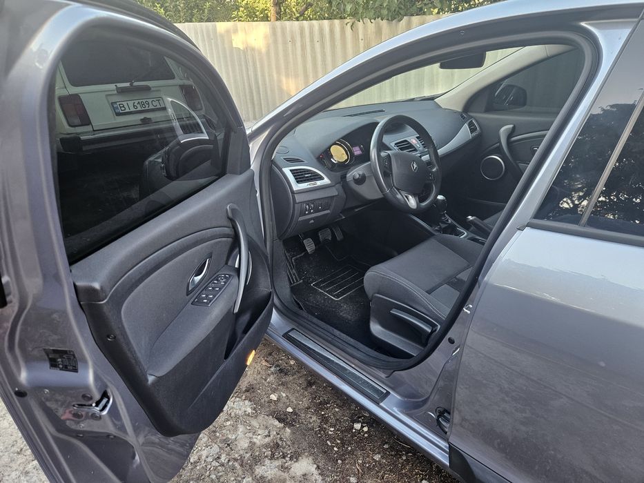 Продам  Renault Megane 3, 1.6 бензин(109 т. ПРОБІГ)!!
