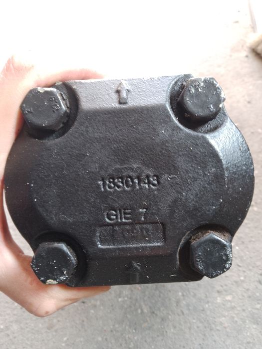 Pompa hydrauliczna chłodnica oleju Zetor Proxima power