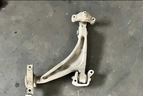 Ричаг правий передній нижній Volvo XC90 ll