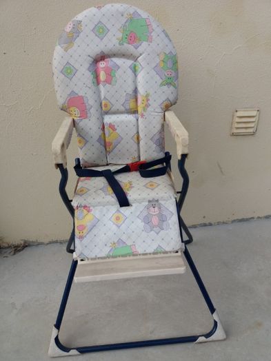 Cadeira de refeição para bebé