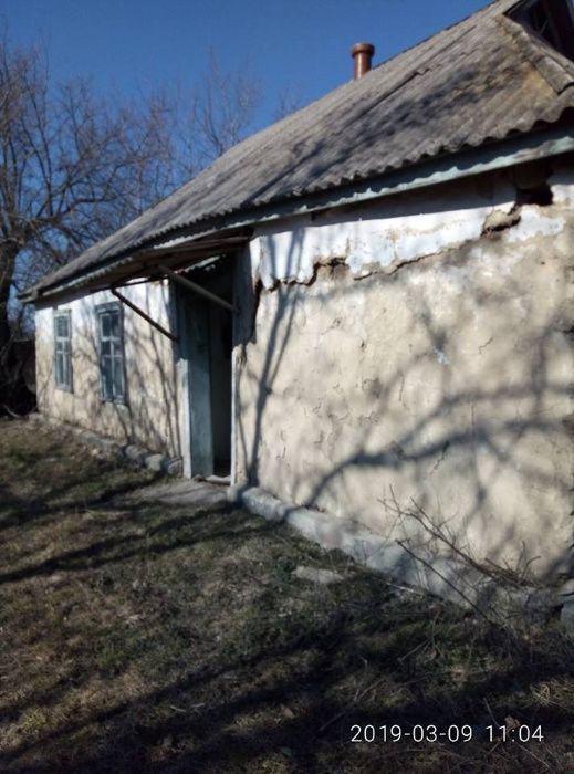 Продаётся земля с домиком с.Карапыши Мироновский район