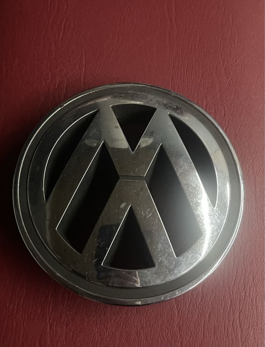 Емблема  значок Volkswagen TIGUAN 1 1K5853600