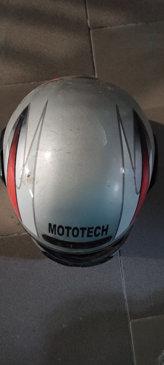 Мотошлем Mototech