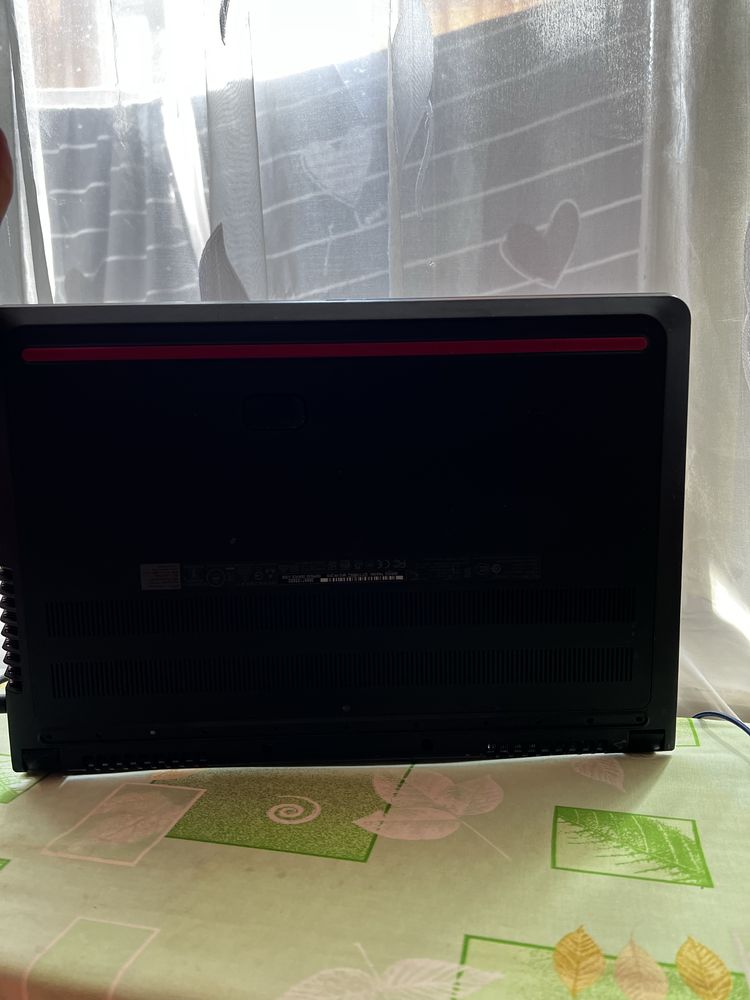 Dell inpiron 5577