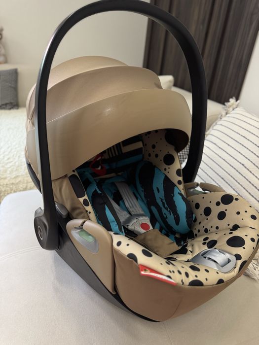 Автокрісло Cloud T i-Size by Karolina Kurkova