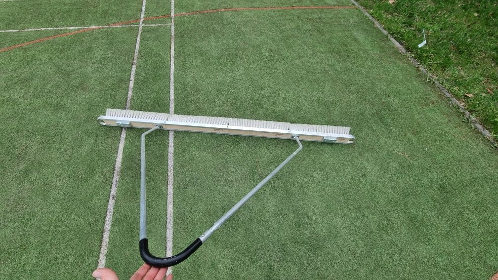 SZCZOTKA do czyszczenia kortu tenisowego boiska „lob” kokpit 200cm
1 1
