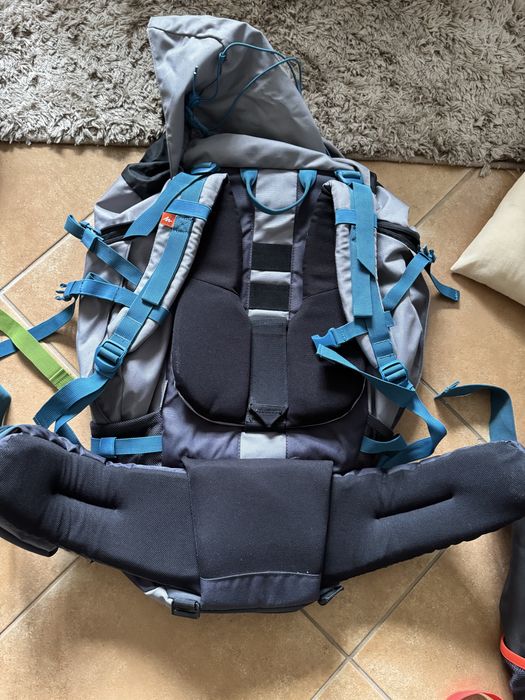 Mochila quechua campismo