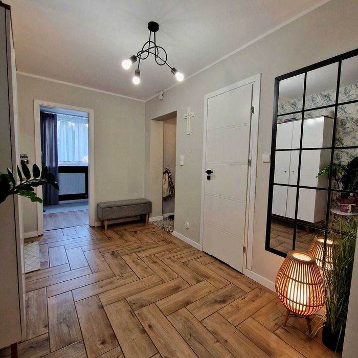 Nowoczesny, funkcjonalny dom z 2022 roku na dużej działce, 6km od Nysy