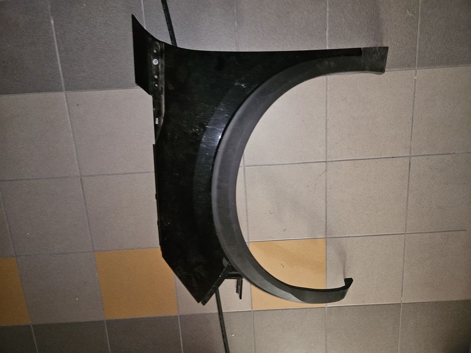 Błotnik prawy peugeot 2008 II