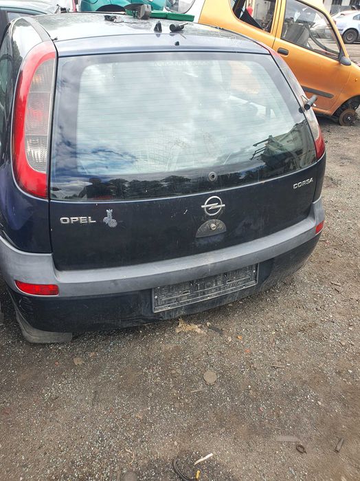 Szyba klapy bagaznika Opel Corsa C 3 drzwi