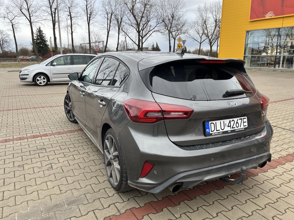 Focus ST 280km pełne wyposażenie