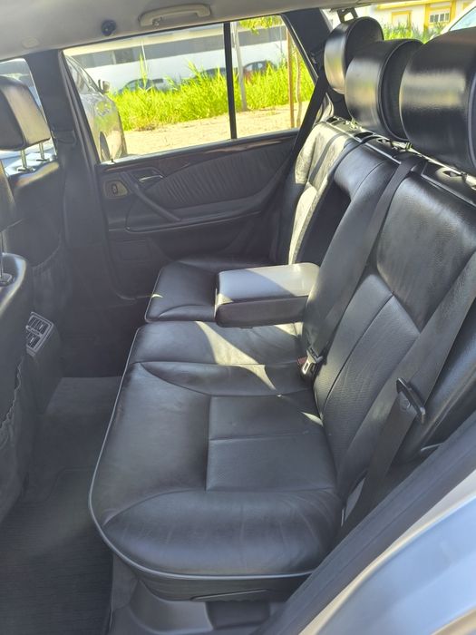 Mercedes W210 2.7 CDI com as revisões e inspeção feitas.