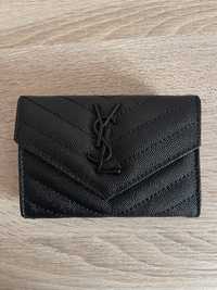 Carteira Yves Saint Laurent Small Monogram Envelope Preto