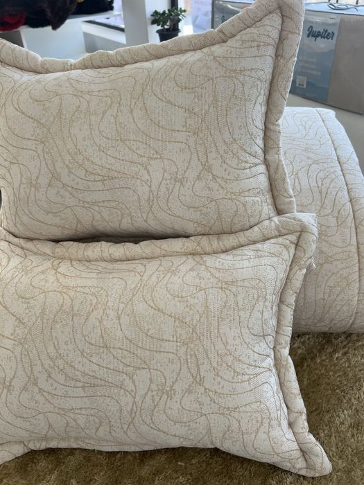 Edredon em jacquard e lurex