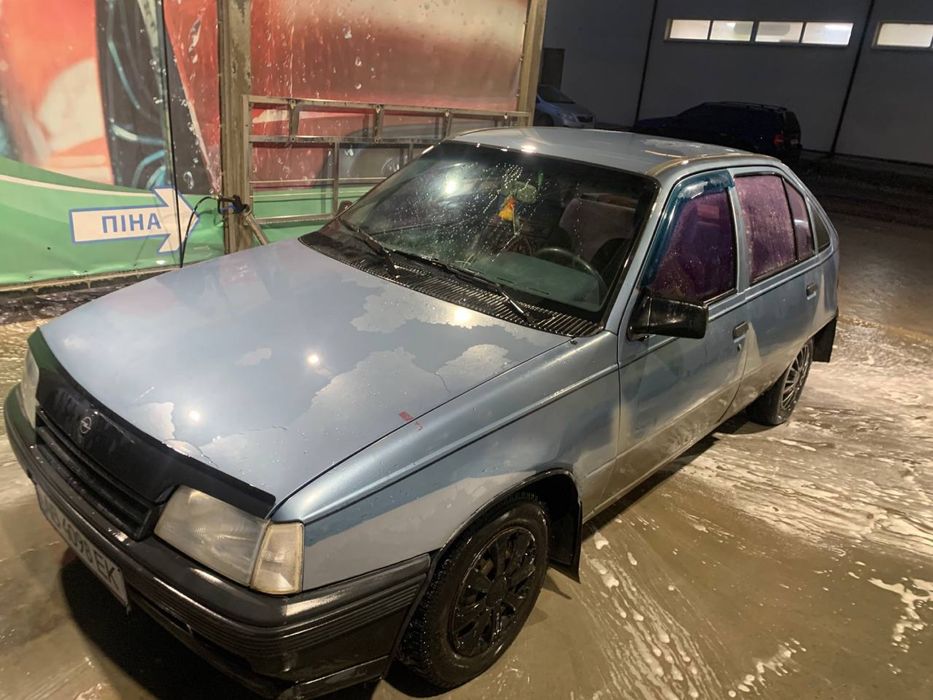 Опель кадет 1.4 газ/бенз