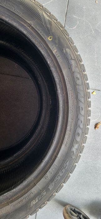 Opony zimowe Pirelli Scorpion Zero 235/50R20