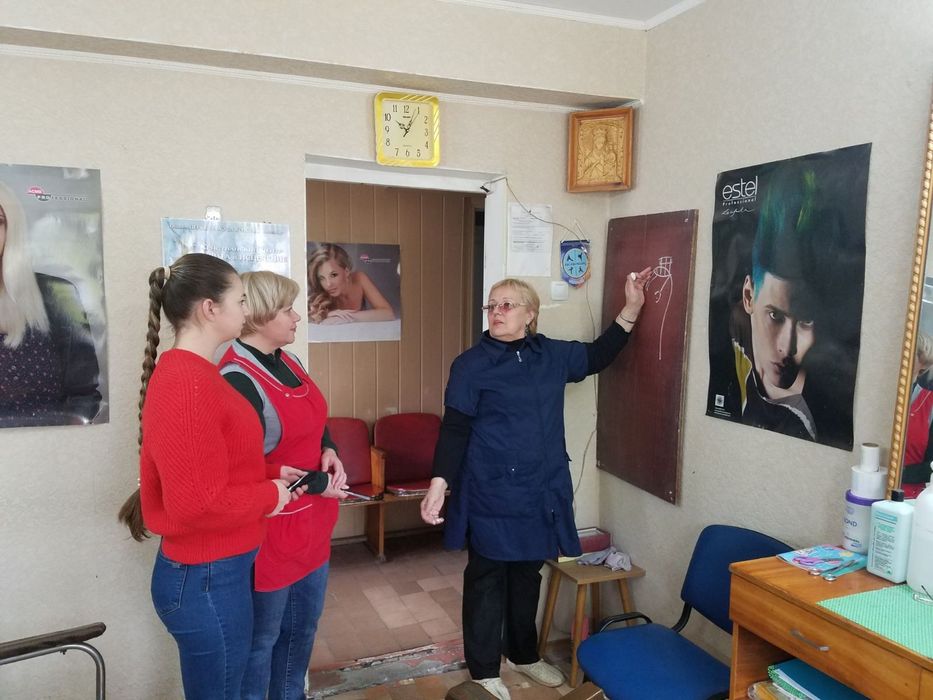 Курсы парикмахеров.