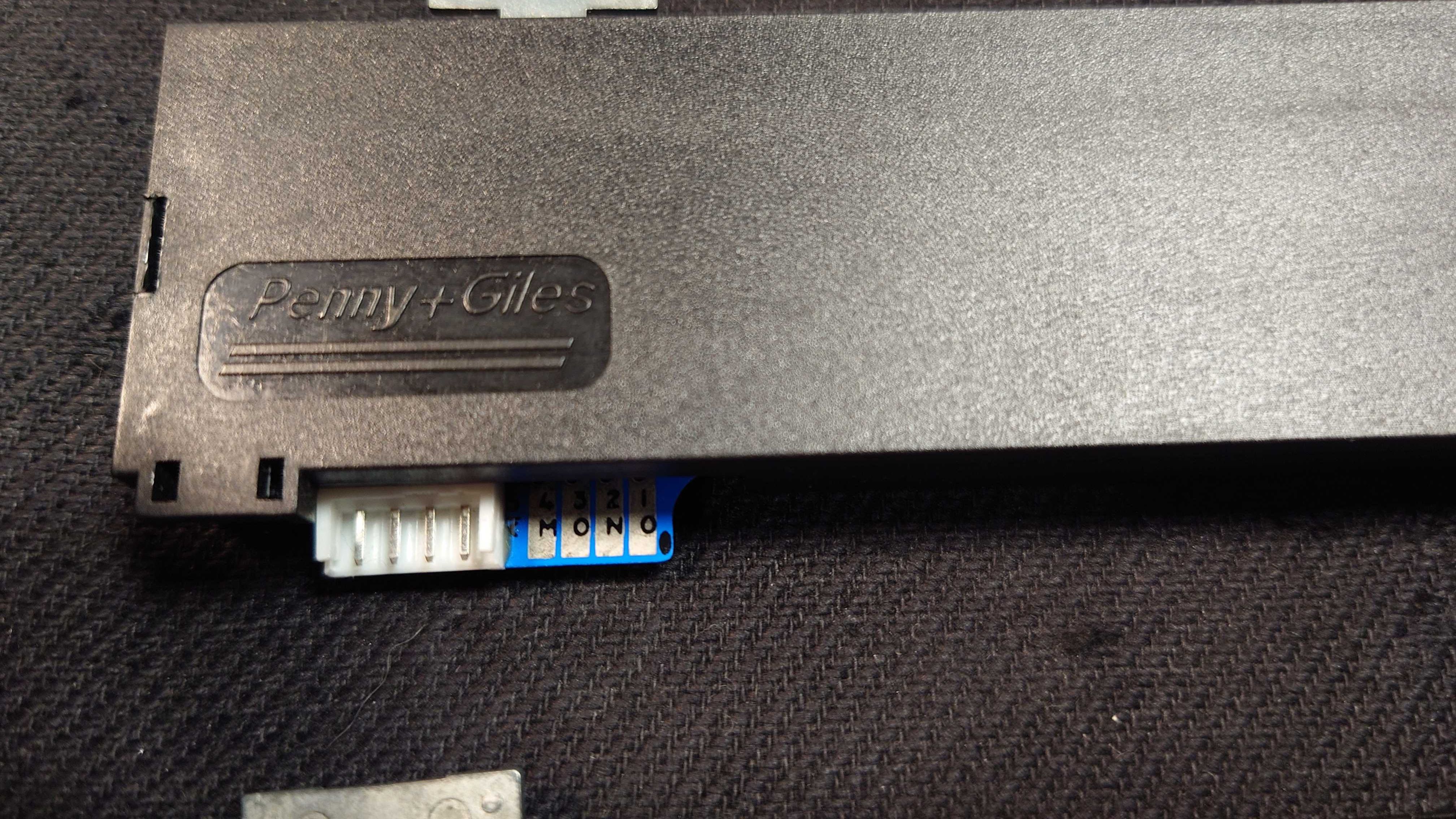 Faders Penny and Giles P&G PGF 8160 e 8120