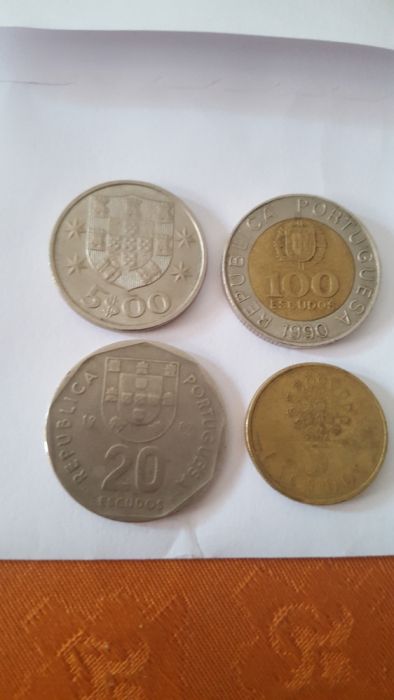 Vendo 4 Moedas portuguesas antigas