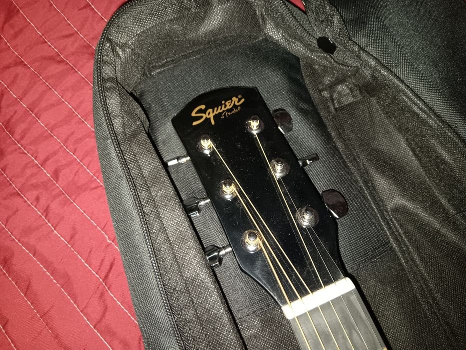 Guitarra acústica Fender Squier